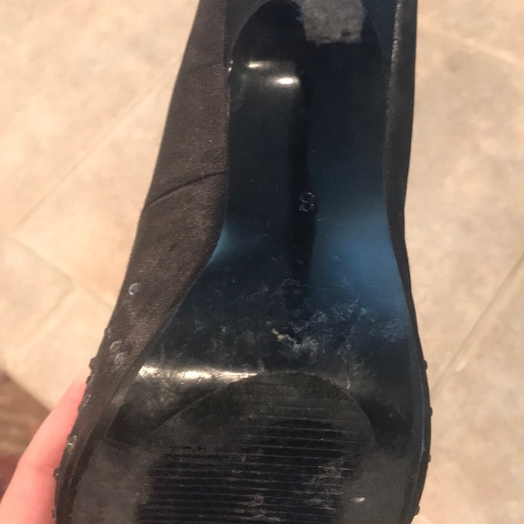 Black Heels size 8 - Picture 4 of 4